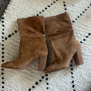 Suede boots